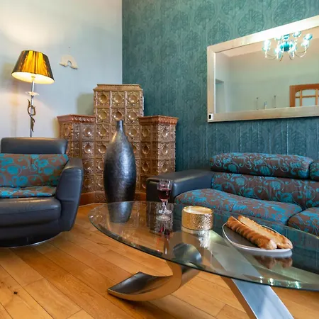 Daire Indigo 2-bedroom In The Center *