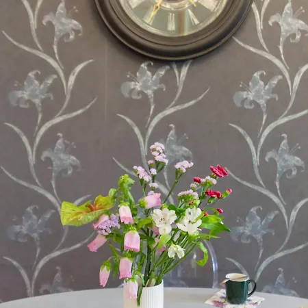 Indigo 2-bedroom In The Center Daire