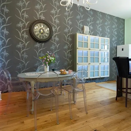 Daire Indigo 2-bedroom In The Center *